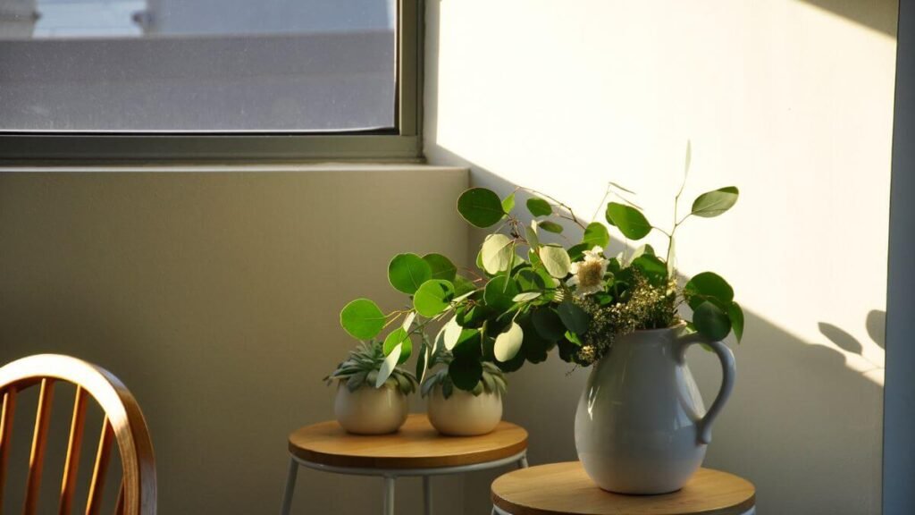 Como usar Decoração com plantas artificiais na sala